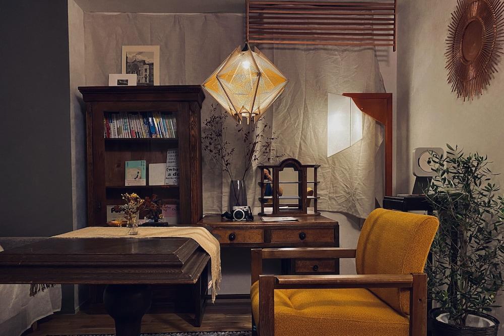 TOE LIBRARY Room Type - Superior Studio