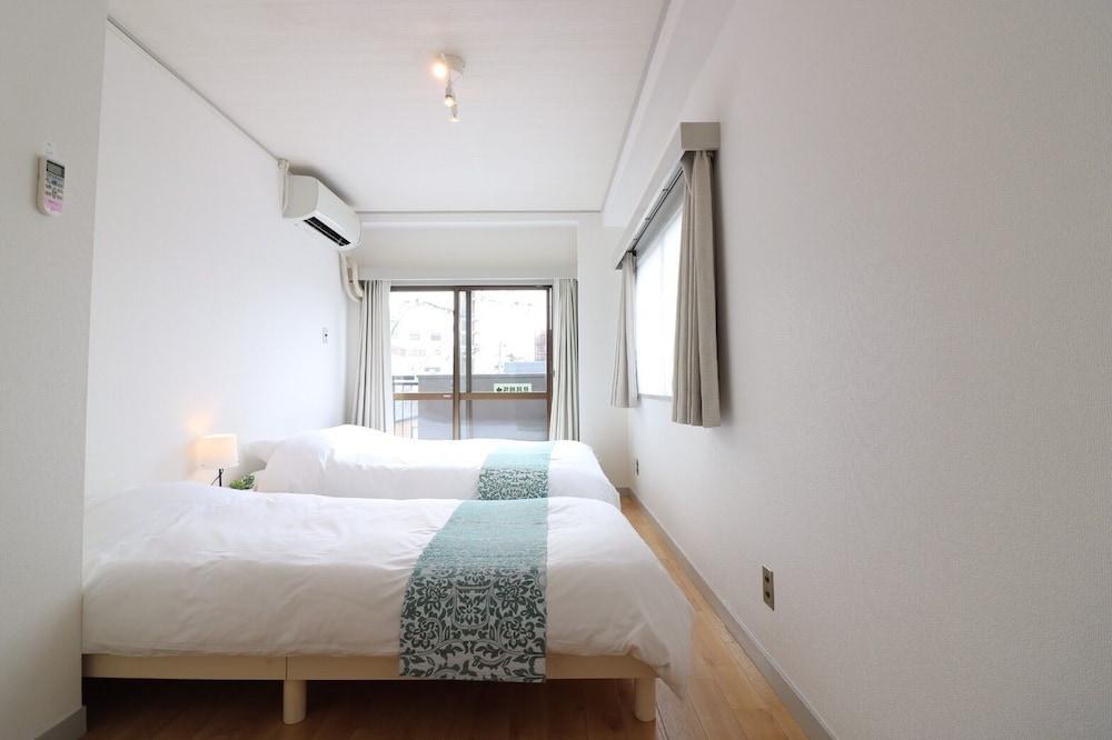 SENKAWA CV HOUSE - Tap to explore photos