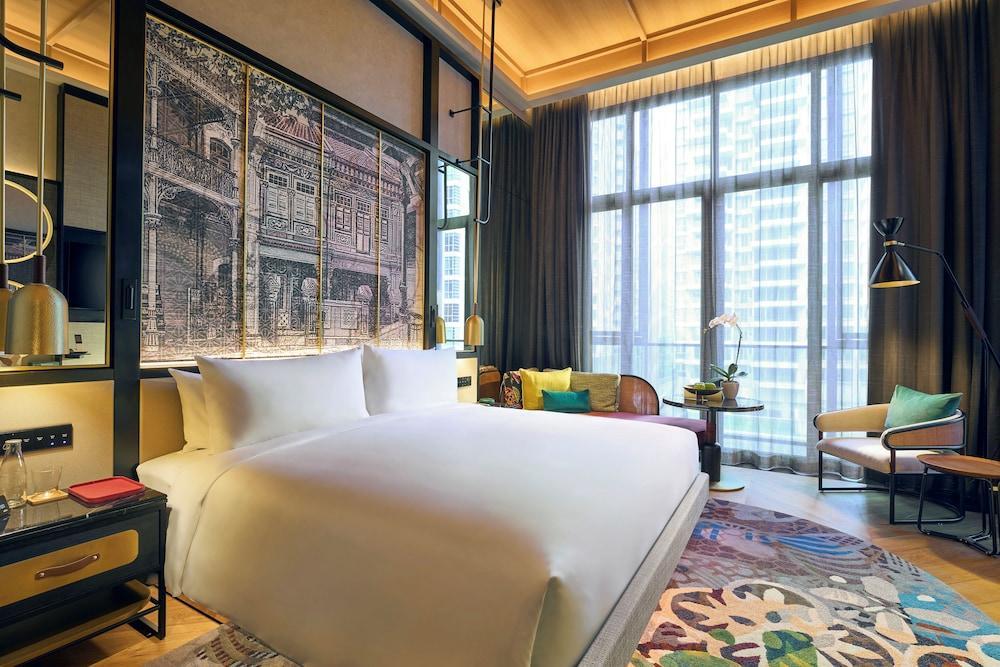 Artyzen Singapore Room Type - Deluxe Balcony King - Non Smoking