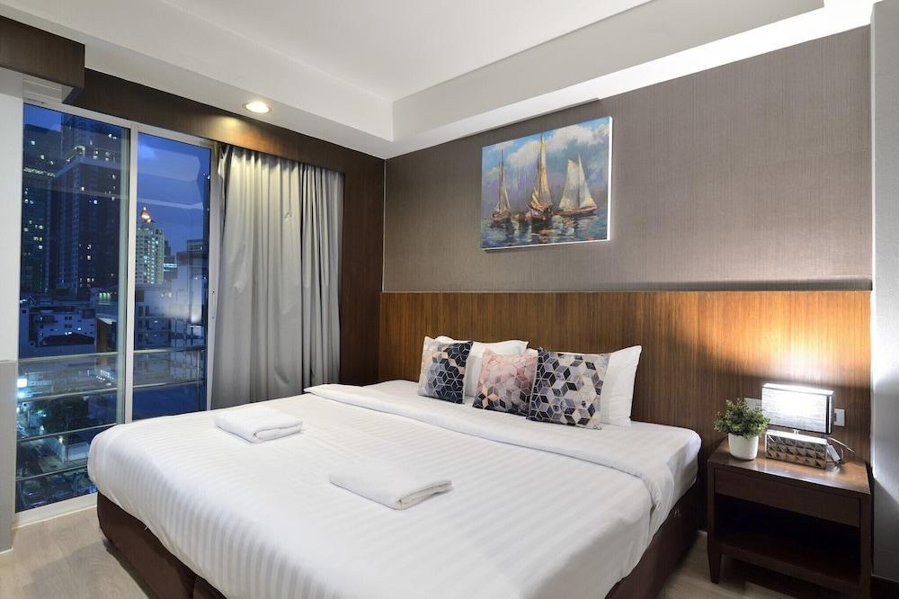 Tori Crown Hotel Room Type - Standard Room