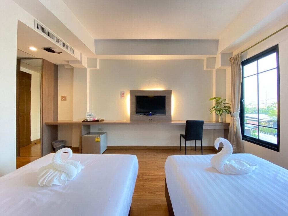 View Dee BKK Airport Residence Room Type - Basic Twin Room