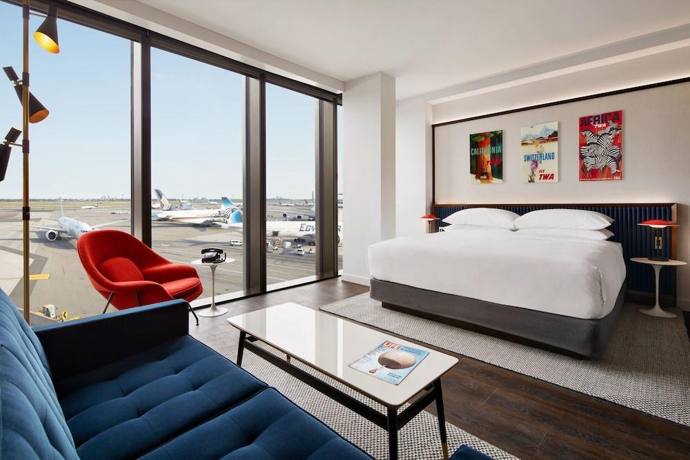 TWA Hotel at JFK Airport Room Type - Executive Suite, 1 King Bed, Accessible (Runway View)