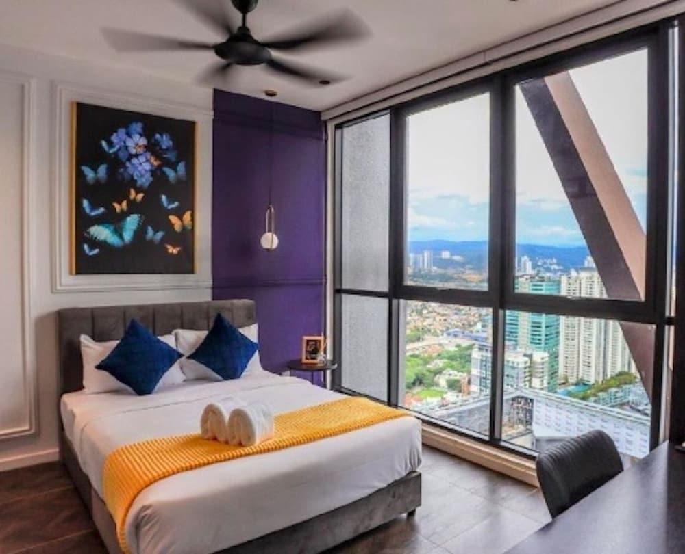 Scarletz Suites KLCC by Ango Room Type - Garnet One Bedroom Apartment