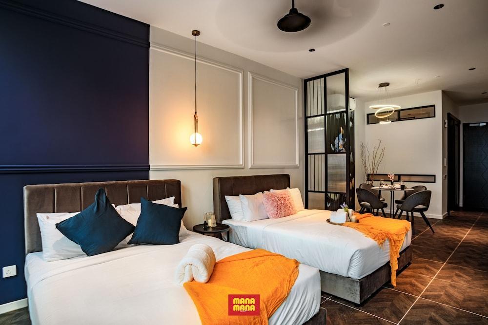Scarletz Suites KLCC by Ango Room Type - Coral Family Studio