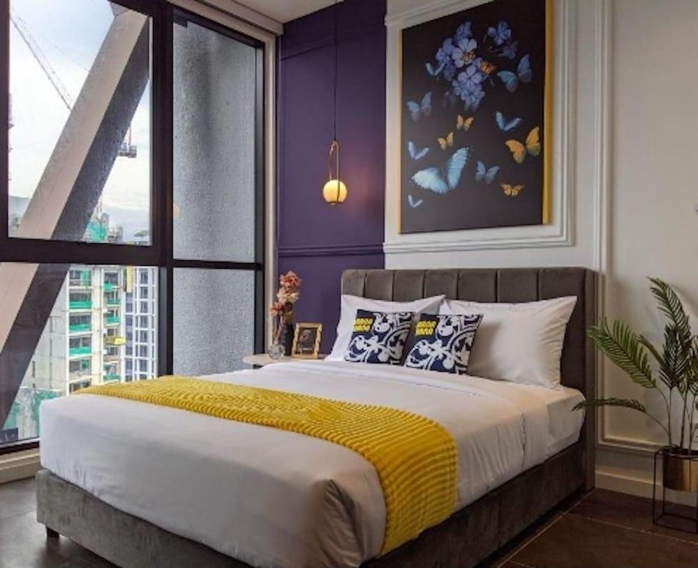 Scarletz Suites KLCC by Ango Room Type - Design Studio