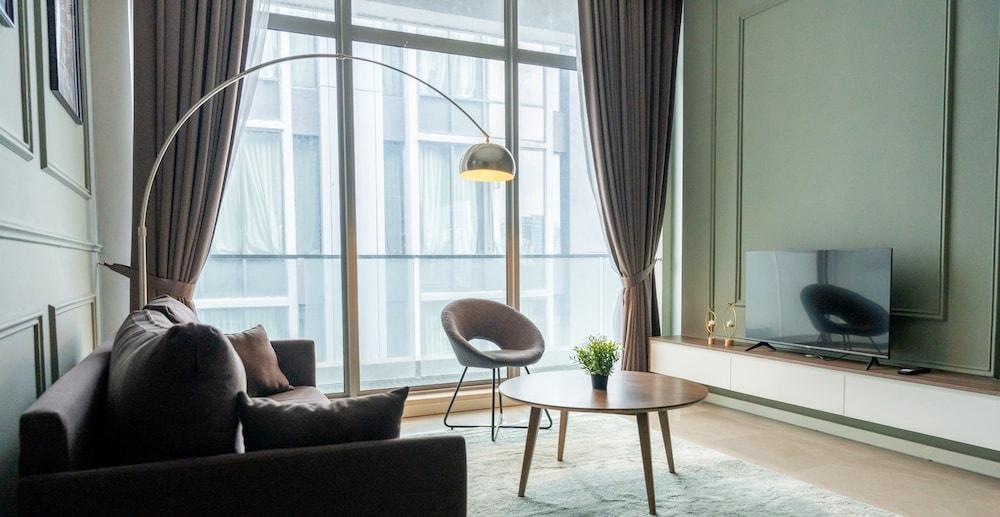 Fairlane Residences by Plush Room Type - Junior Apartment