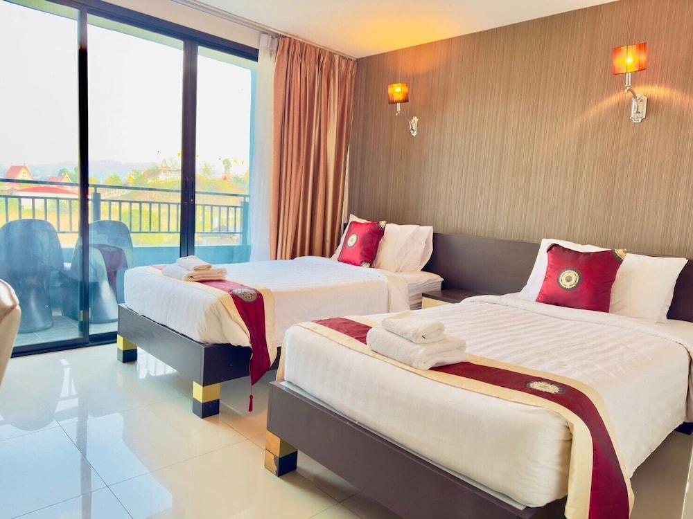 Baan Bangsare Resotel Chonburi - Tap to explore photos