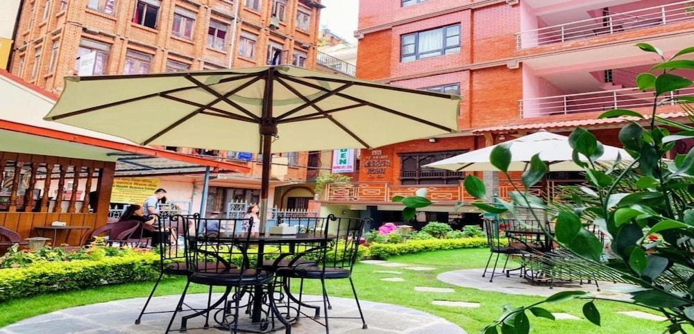 MeroStay 195 Hotel Garden Pvt Ltd - Tap to explore photos