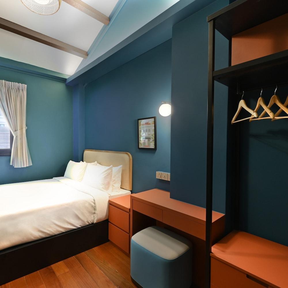 Dream Chaser Boutique Capsule Hotel Room Type - Standard Room with shared bathroom