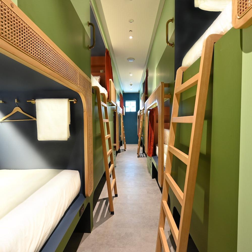 Dream Chaser Boutique Capsule Hotel Room Type - Shared Dormitory, Mixed Dorm