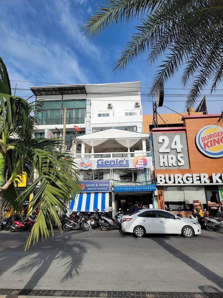 Genie's Pattaya - Tap to explore photos
