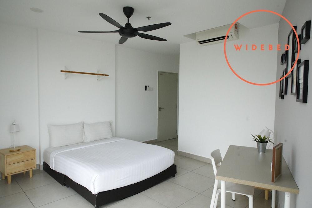 Flexus Signature Suite by Widebed