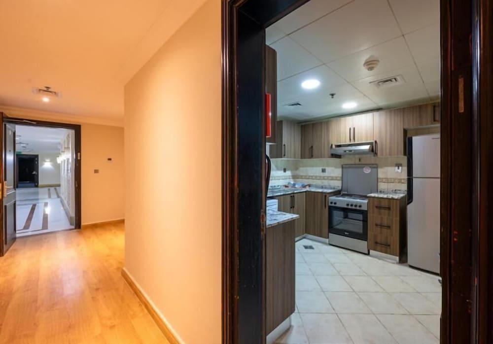 Saray Mushereib Hotel & Apartment Suites - Tap to explore photos