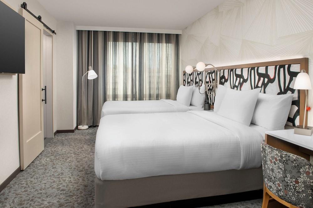 SpringHill Suites by Marriott New York Queens Room Type - Suite, 2 Queen Beds, City View SpringHill Suites by Marriott New York Queens Room Type - Suite, 2 Queen Beds, City View