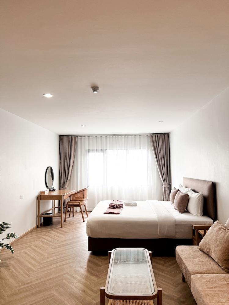 SO Zen Hotel Silom Bangkok Room Type - Premium Room, 1 King Bed, Non Smoking