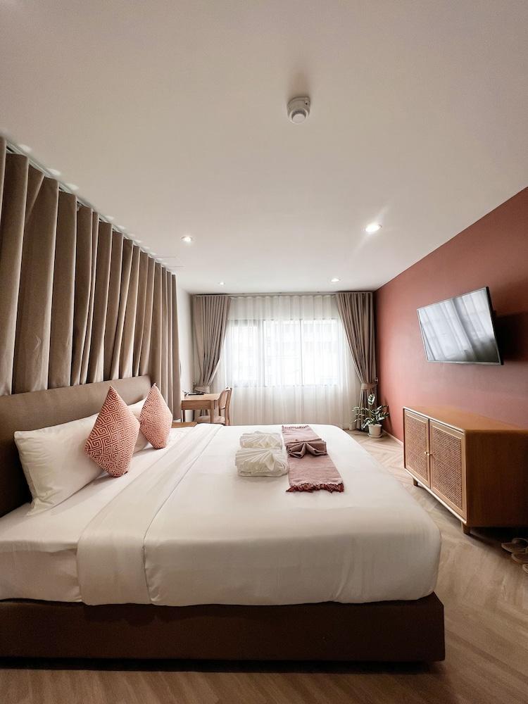 SO Zen Hotel Silom Bangkok Room Type - Deluxe Room, 1 King Bed, Non Smoking