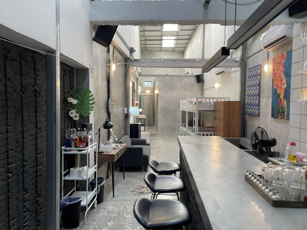 Old Bar Bangkok House