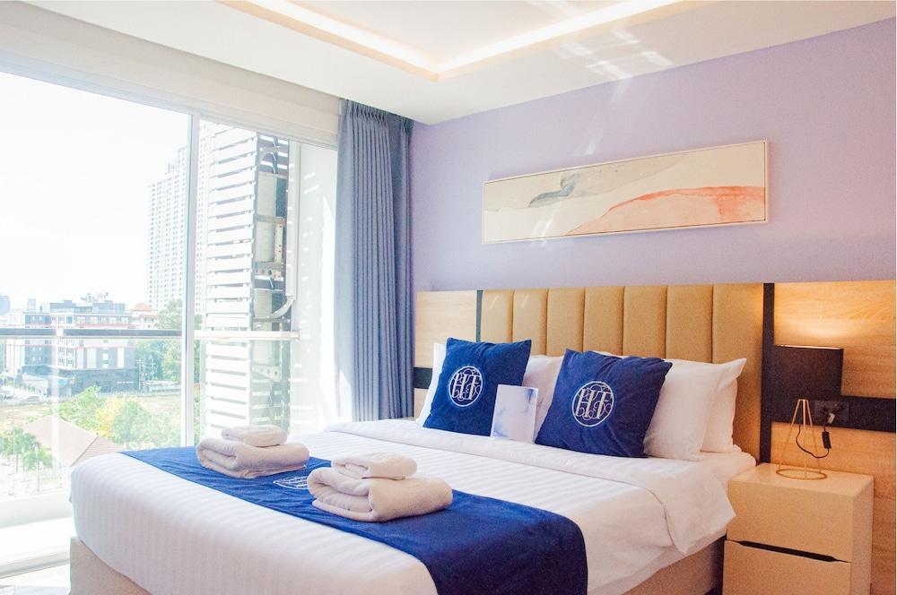 HT9 HOTEL Room Type - 2 Bedroom Grand Executive