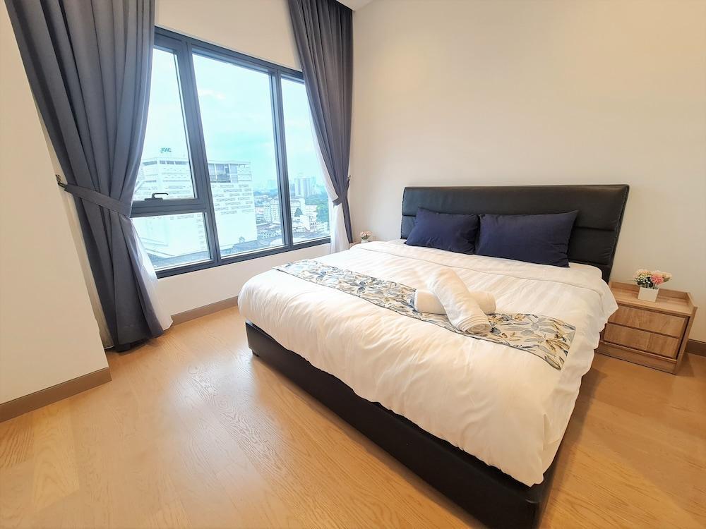 Lucentia Residence World Class Facility Room Type - Deluxe Apartment