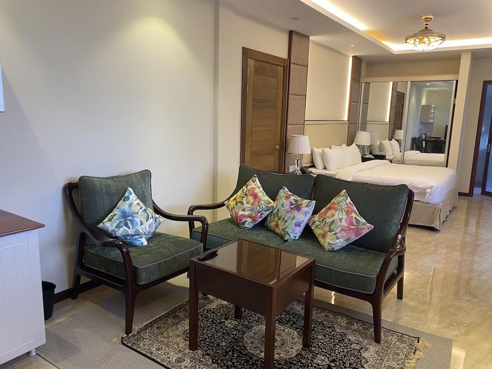 Viluveli Holiday Retreat Room Type - Deluxe Room, 1 Queen Bed, Balcony Viluveli Holiday Retreat Room Type - Deluxe Room, 1 Queen Bed, Balcony