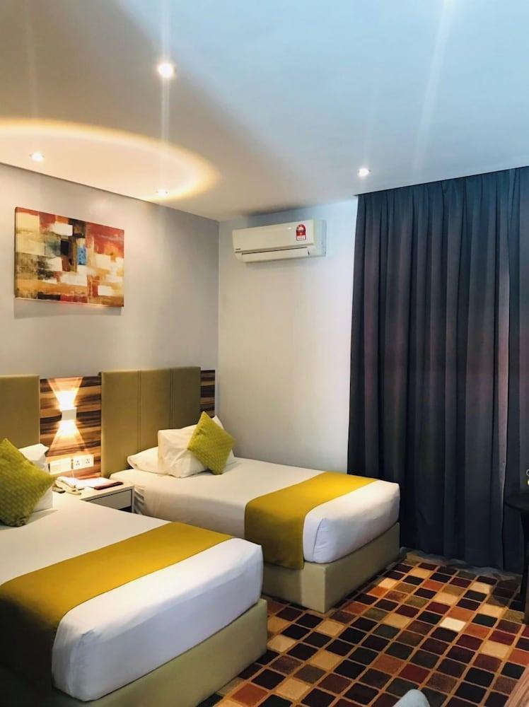 Villa Abadi Resort Room Type - Standard Twin Room