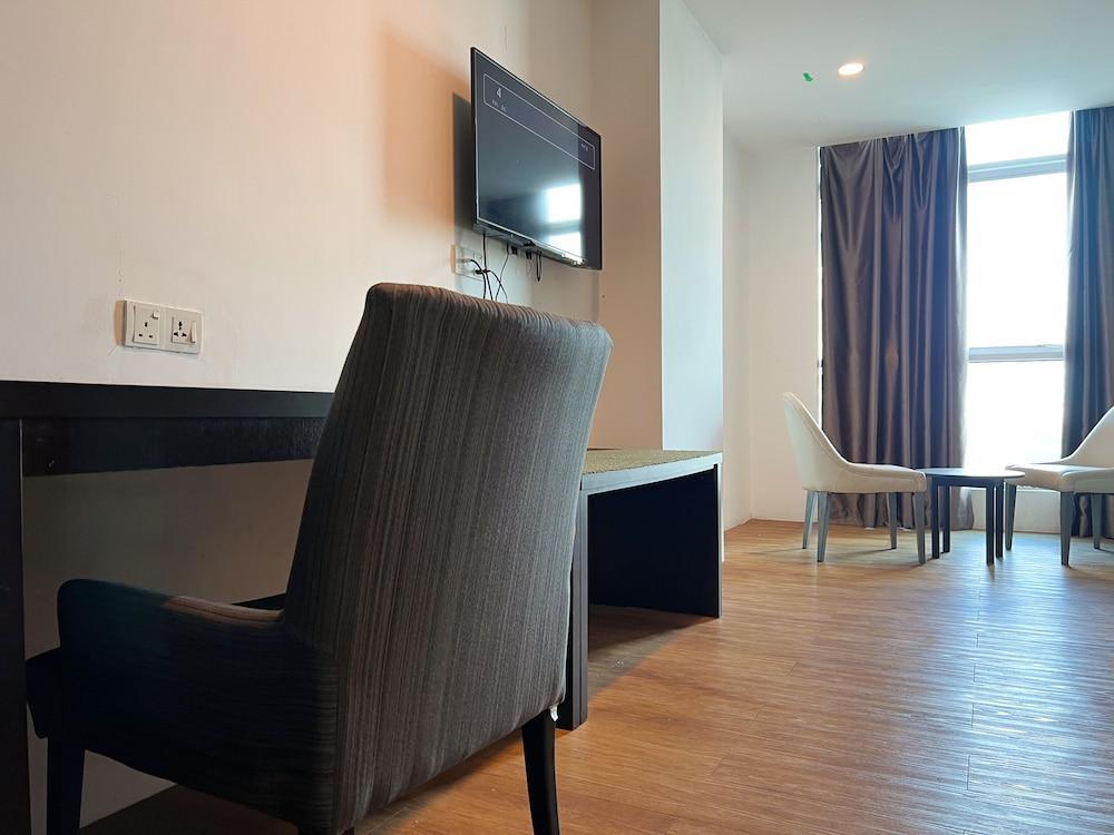 Cube Plus Signature Hotel OUG Kuala Lumpur - Tap to explore photos
