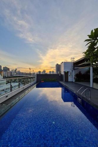 Aqueen Prestige Hotel Lavender - Tap to explore photos