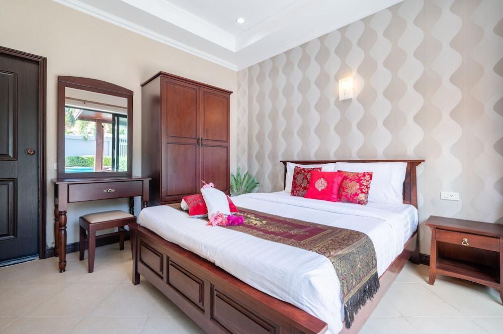 Private pool 3BDR villa beach at 200m Room Type - Luxury Villa