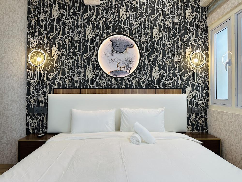 KAM LENG HOTEL - Tap to explore photos