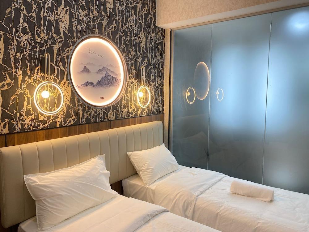 KAM LENG HOTEL Room Type - Deluxe Twin Room