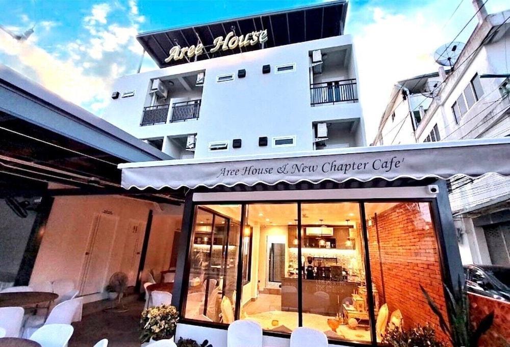 Aree House Poshtel - Tap to explore photos