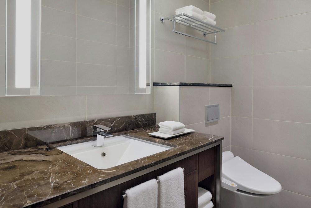 Delta Hotels City Center Doha - Tap to explore photos