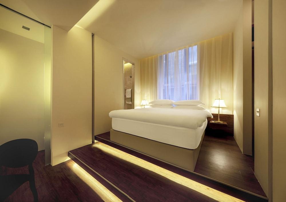 Nottingham Place Hotel London - Tap to explore photos