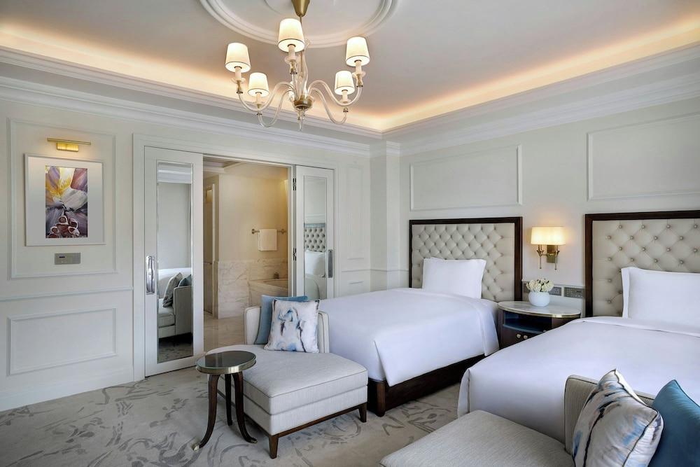 The Ritz-Carlton, Amman Room Type - Premier Room, 2 Queen Beds, City View
