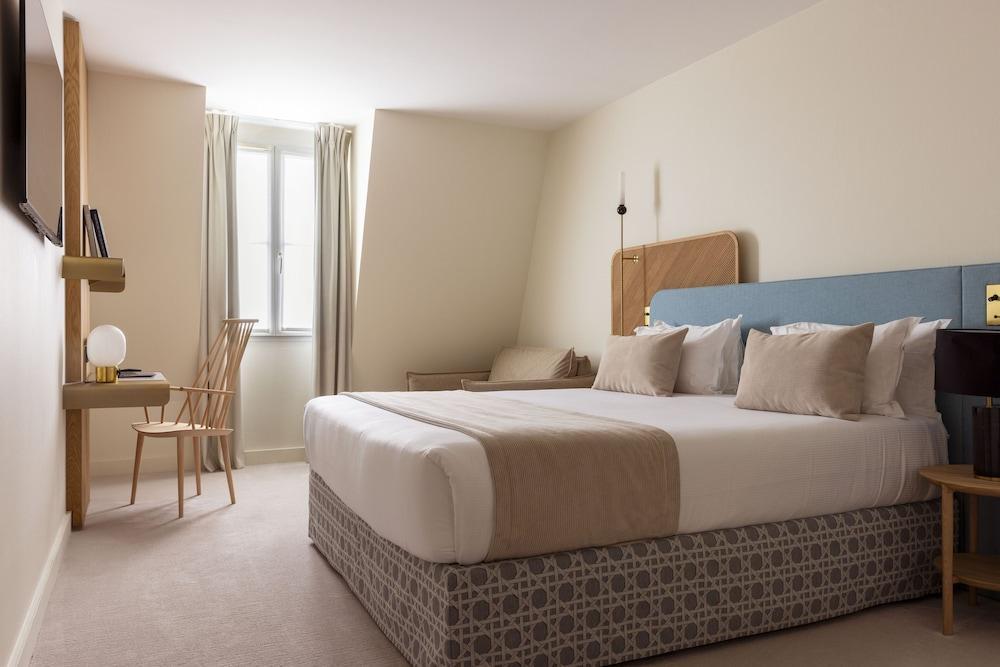 Plessis Grand Hôtel Room Type - Triple Room