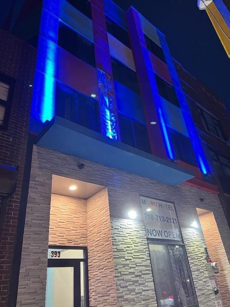 Moon Hotel Brooklyn - Tap to explore photos