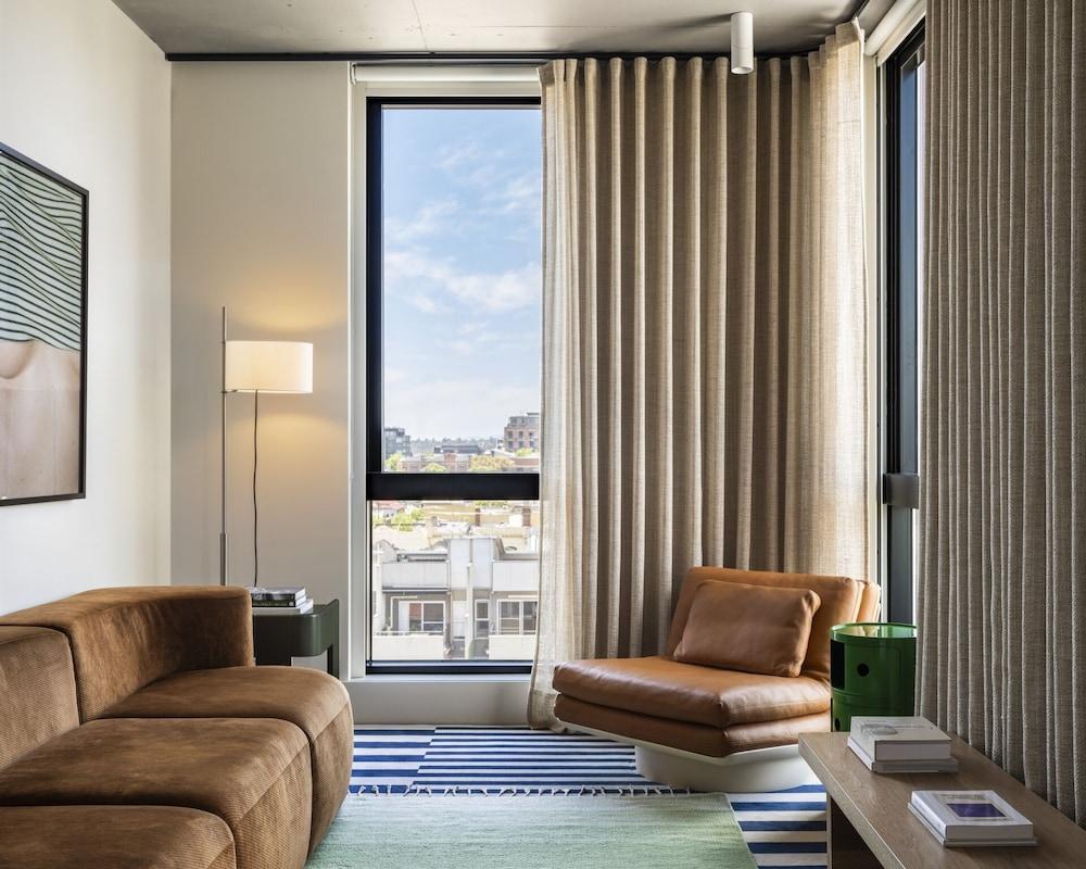 The StandardX, Melbourne Room Type - Suite (Spot)