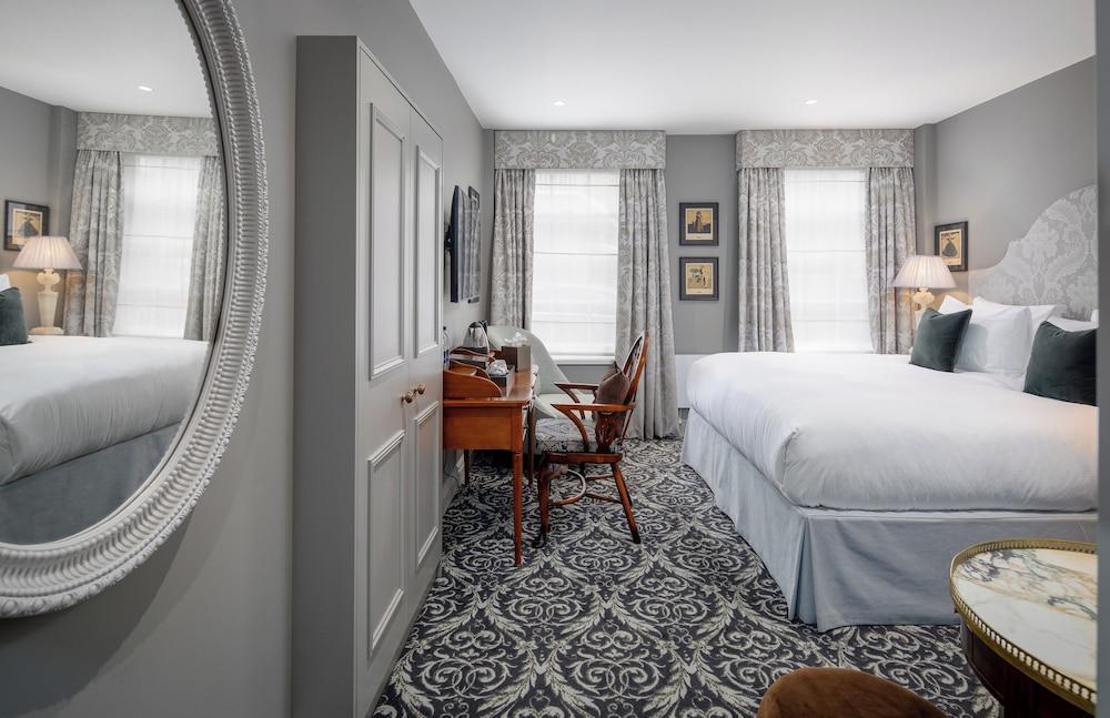 No. 30 Knightsbridge Room Type - Superior Double Room, 1 King Bed