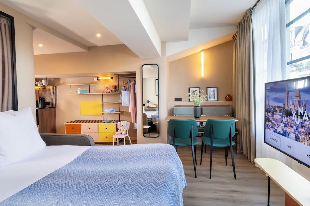 Yuna Montmartre - ApartHotel Room Type - 1 bedroom Apartment Premium 4 personnes- 40 m2 Yuna Montmartre - ApartHotel Room Type - 1 bedroom Apartment Premium 4 personnes- 40 m2