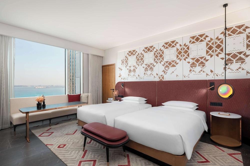 ANDAZ DOHA, BY HYATT Room Type - Twin Room, 2 Twin Beds, Sea View