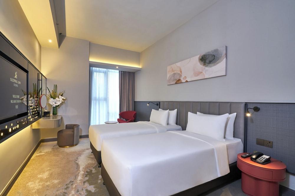 Sleeping Lion Suites Room Type - Premier Twin Room