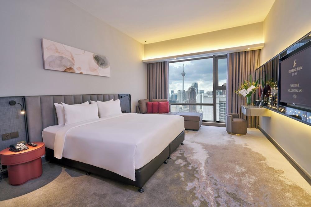 Sleeping Lion Suites Room Type - Grand Premier King Room