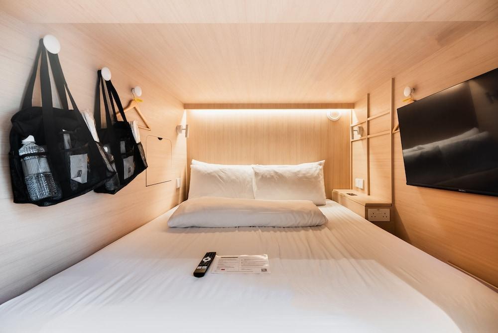 Jyu Capsule Hotel Room Type - Double Mixed Upper Capsule