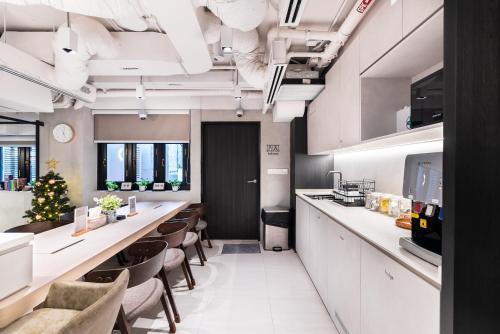 Jyu Capsule Hotel - Tap to explore photos