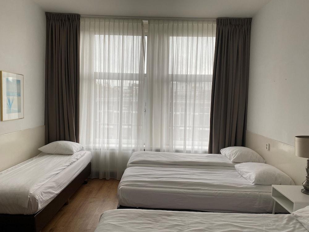 Sphinx Hotel Room Type - Standard Room (5 persons)
