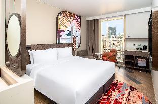 Mercure Bangkok Surawong Room Type - Deluxe Room with 1 king size bed