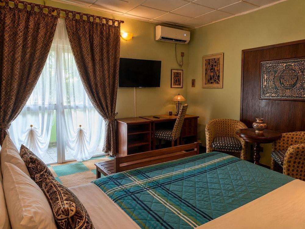 Manuela Residente Resort Room Type - Deluxe Double Room, 1 Double Bed, Non Smoking, Ensuite