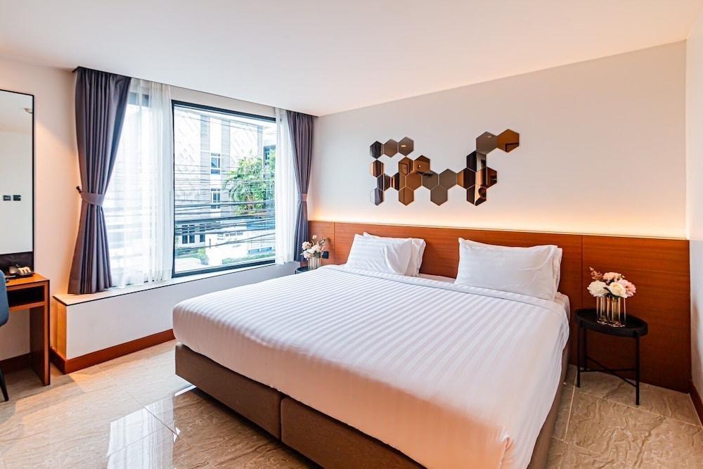Frame Hotel Bangkok Room Type - Deluxe Room