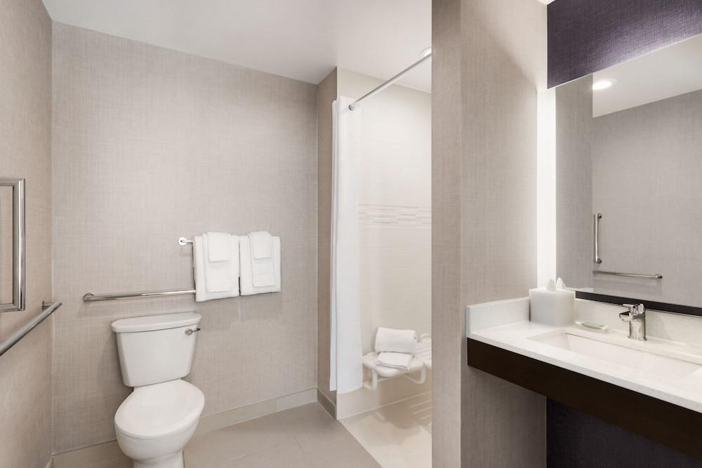Residence Inn by Marriott New York JFK Airport - Tap to explore photos