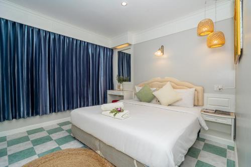 Patong Social Hotel & Restaurant Room Type - Budget Double Room